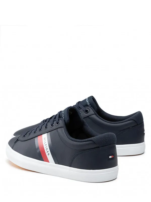 Essential Leather Vu