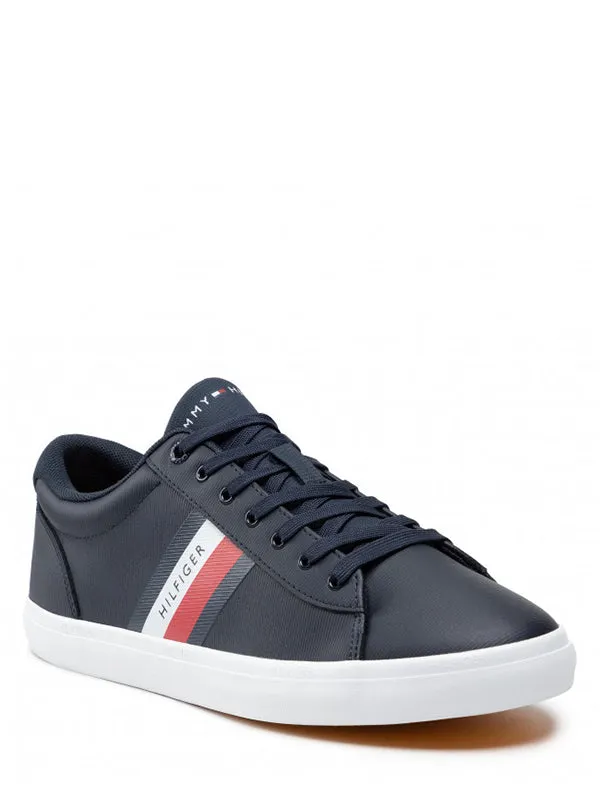 Essential Leather Vu