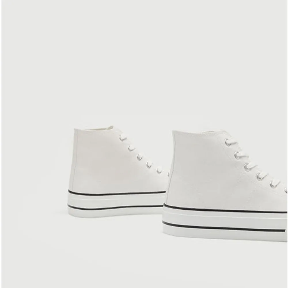 Lefties- BLOCK HEEL CANVAS ANKLE BOOTS