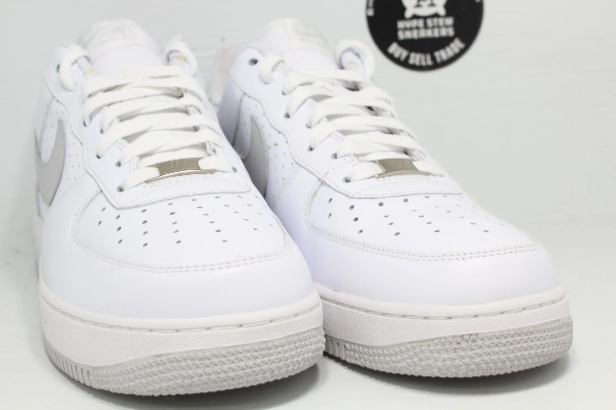Nike Air Force 1 Low '07 White Perforated Neutral Grey