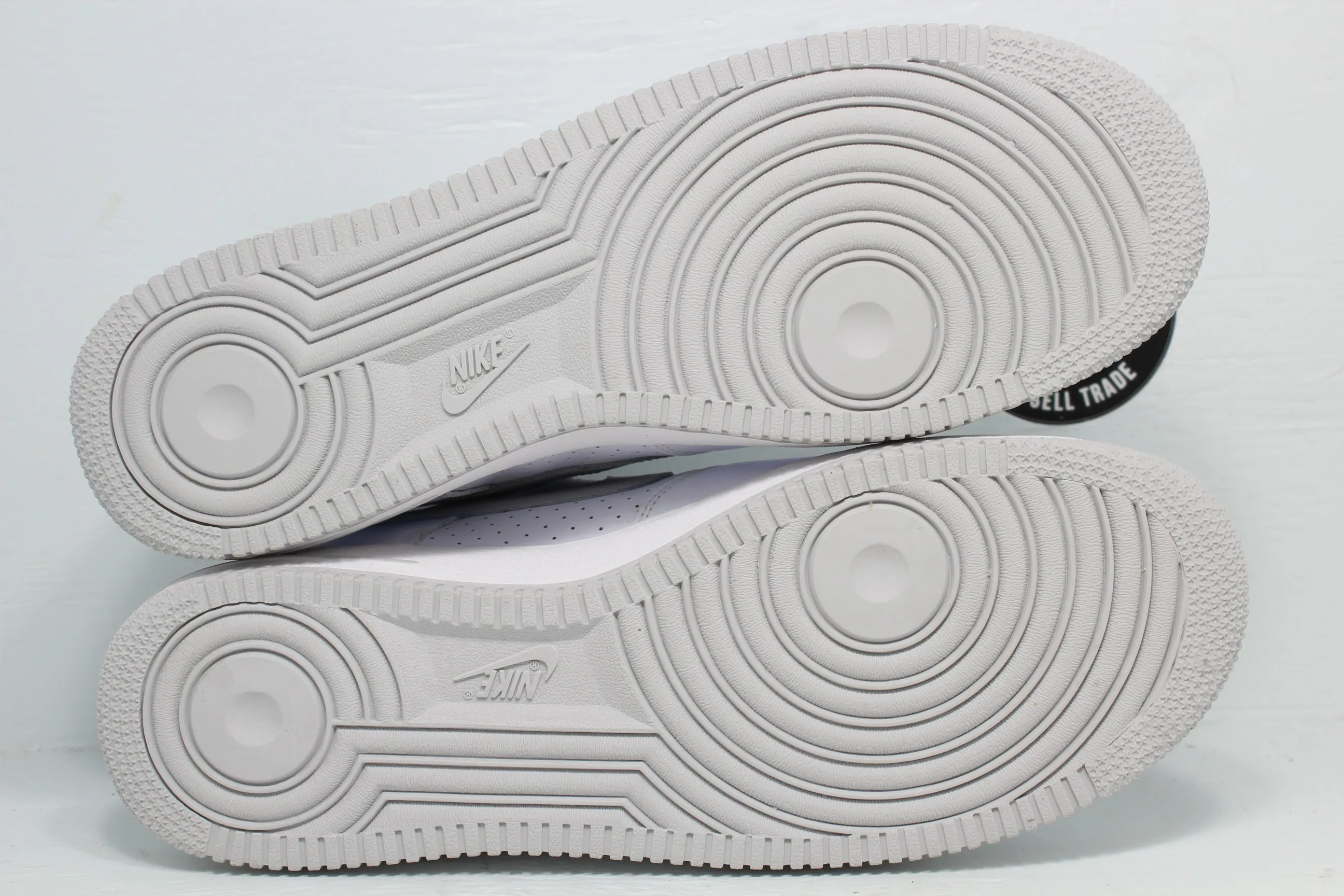 Nike Air Force 1 Low '07 White Perforated Neutral Grey