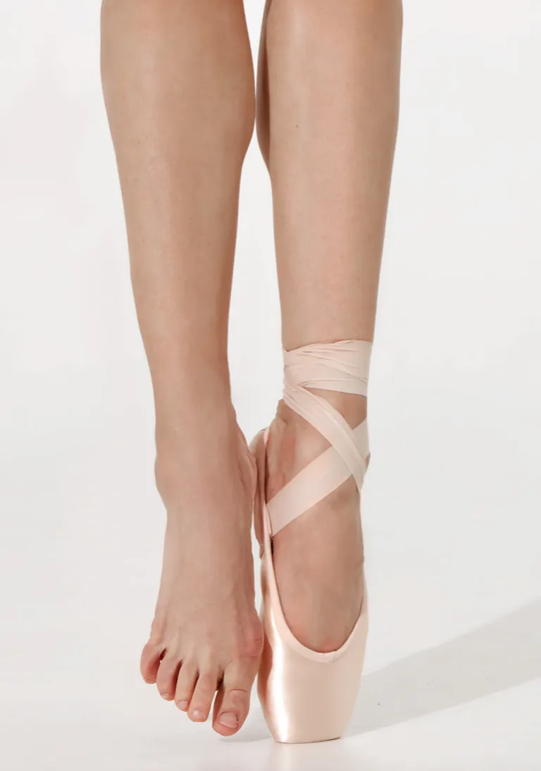 Nikolay Streampointe Pointe Shoe Reinforced Shank (R)